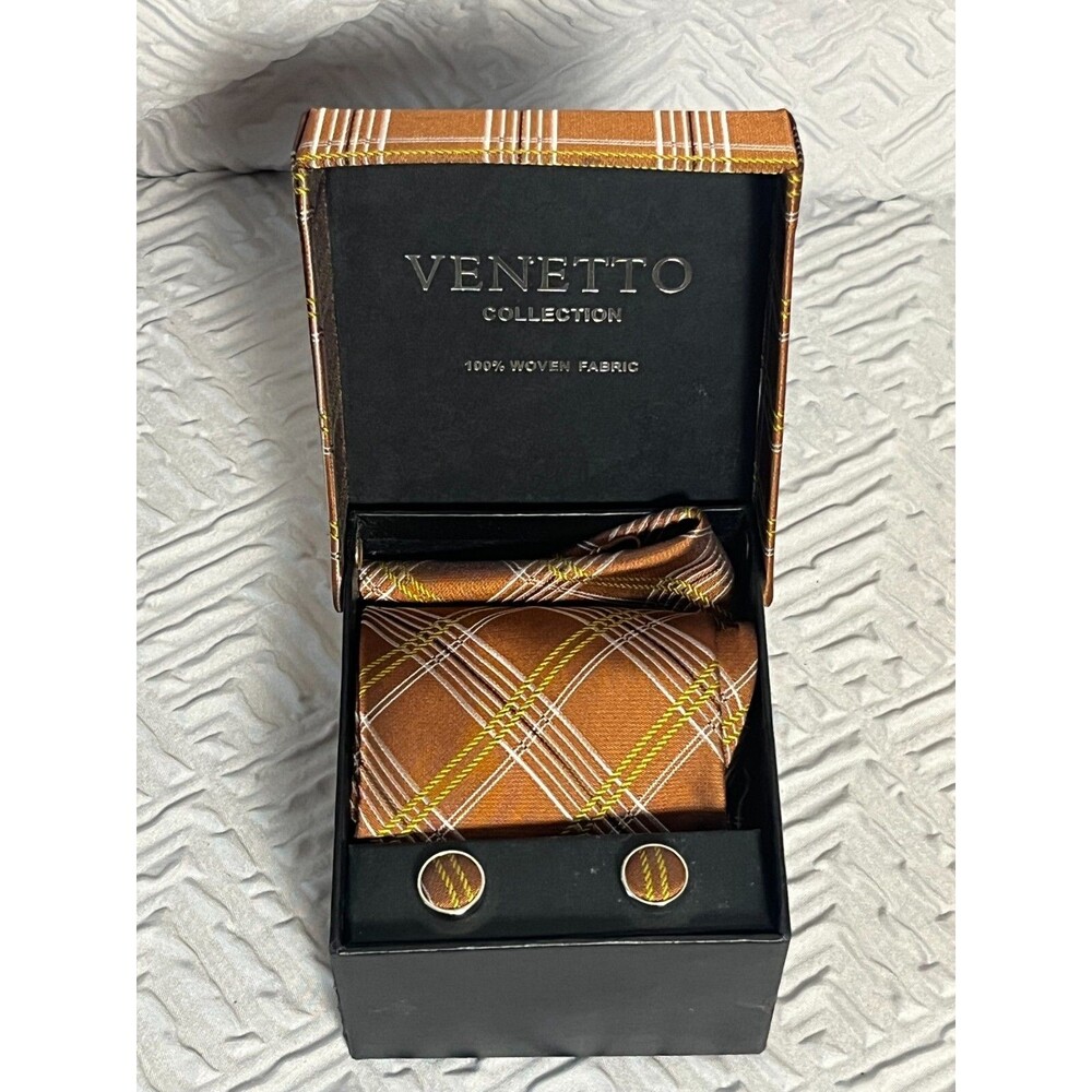 Venetto Collection Men’s Plaid Bronze Tie, Cuff Links, & Handkerchief Set‎
